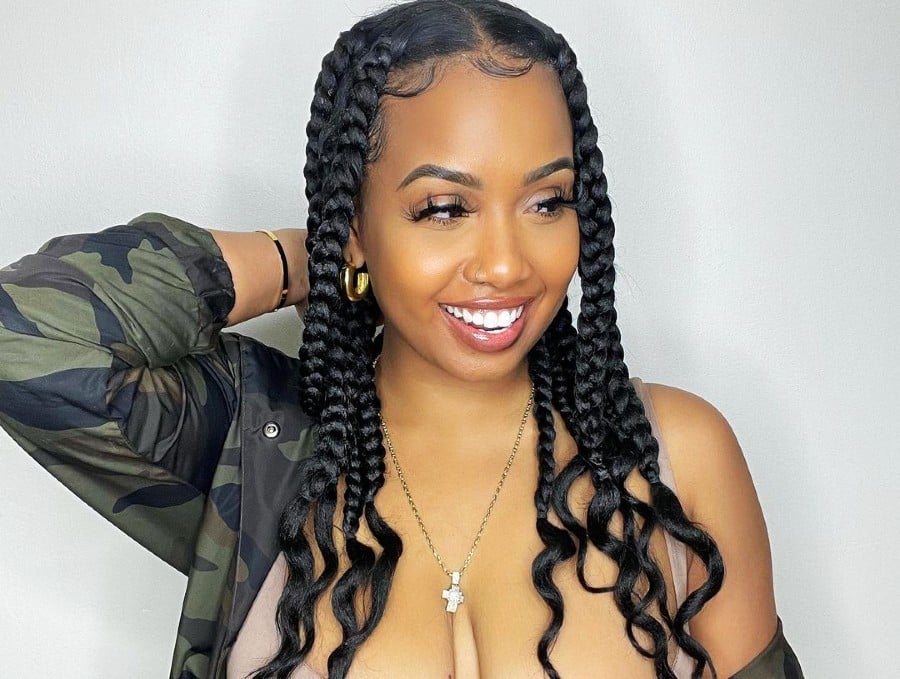 Mid-Back Thick Jumbo Box Braids With Curly Ends, Everyday Version — Jumbo Braided Hairstyles 2027