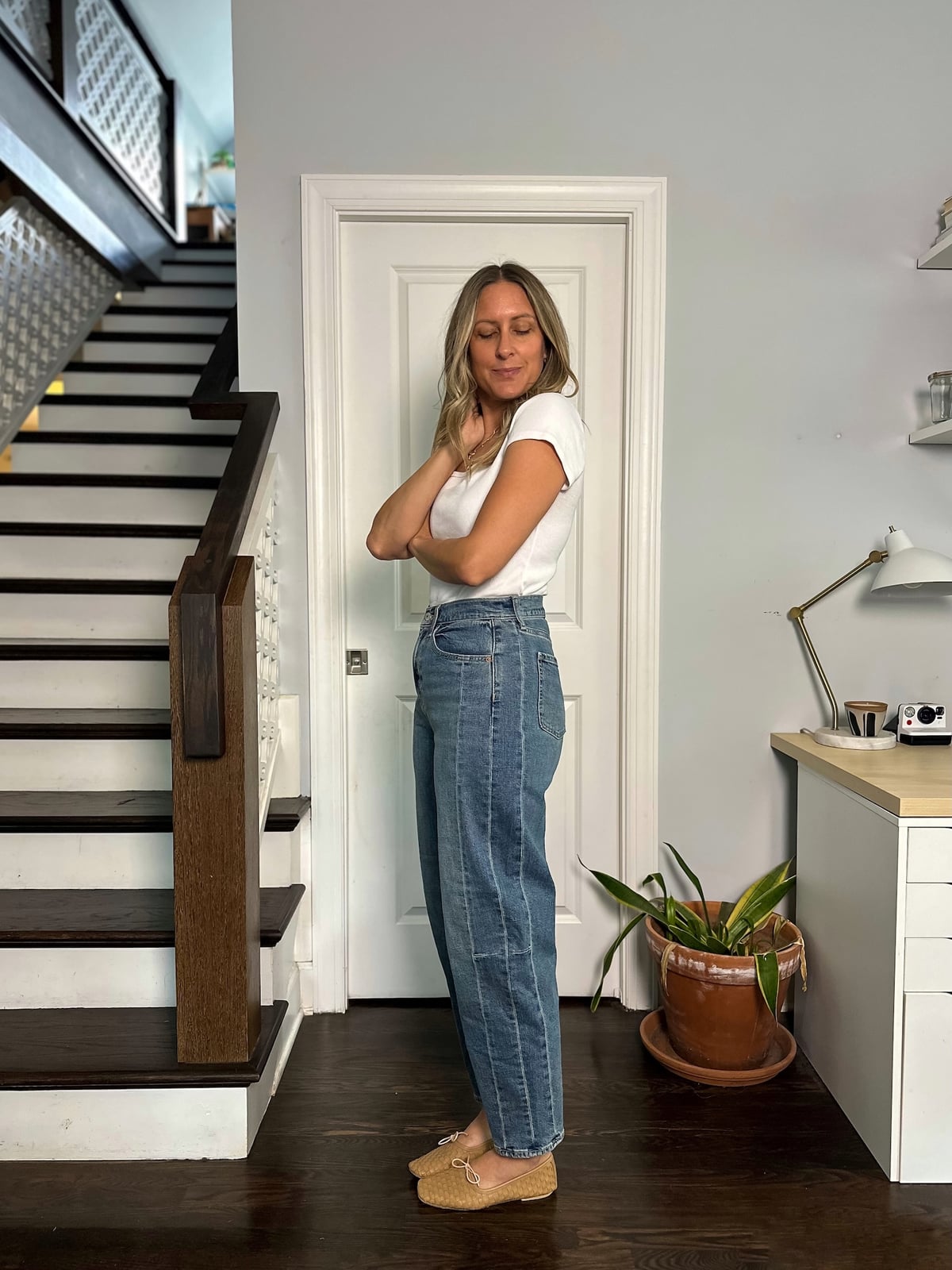Blue barrel jeans with white tee and woven flats, Close-Up Take Blue barrel jeans with white tee and woven flats, Close-Up Take — Barrel Jeans 2027