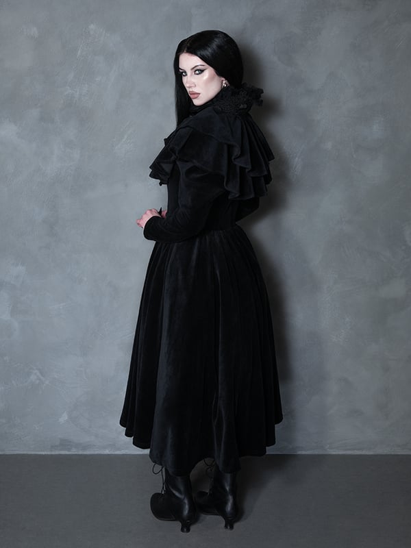 Black Velvet Dress with Ruffled Collar, Close-Up Take Black Velvet Dress with Ruffled Collar, Close-Up Take — Vampire Aesthetic Outfits 2027