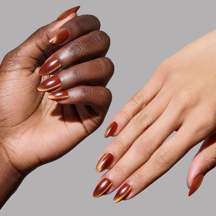 Bronze Golden Shimmer Cat-Eye Almond Nails Bronze Golden Shimmer Cat-Eye Almond Nails — Bronze Nails 2027